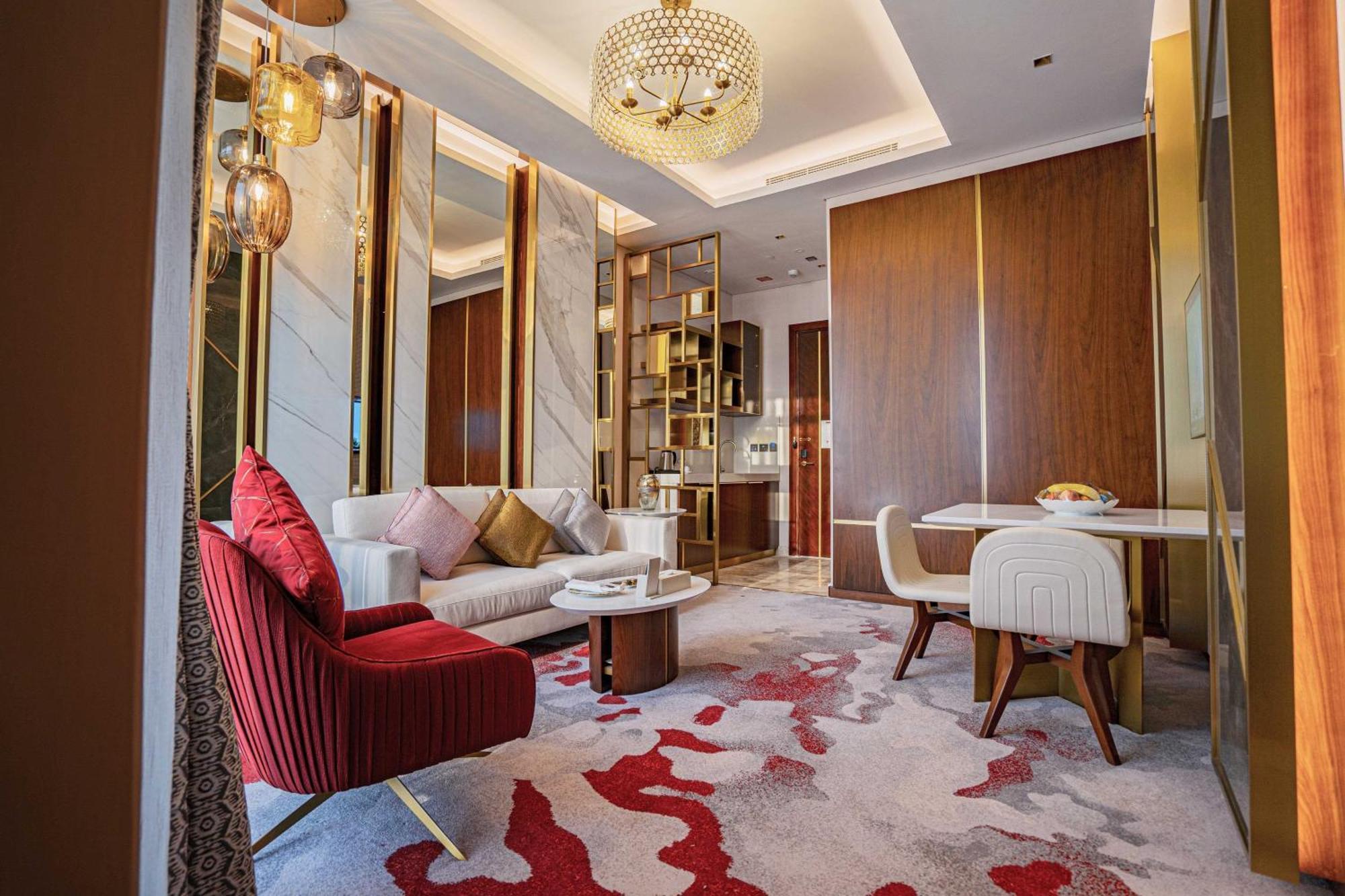 Velero Hotel Doha Lusail Exterior photo A suite at the hotel