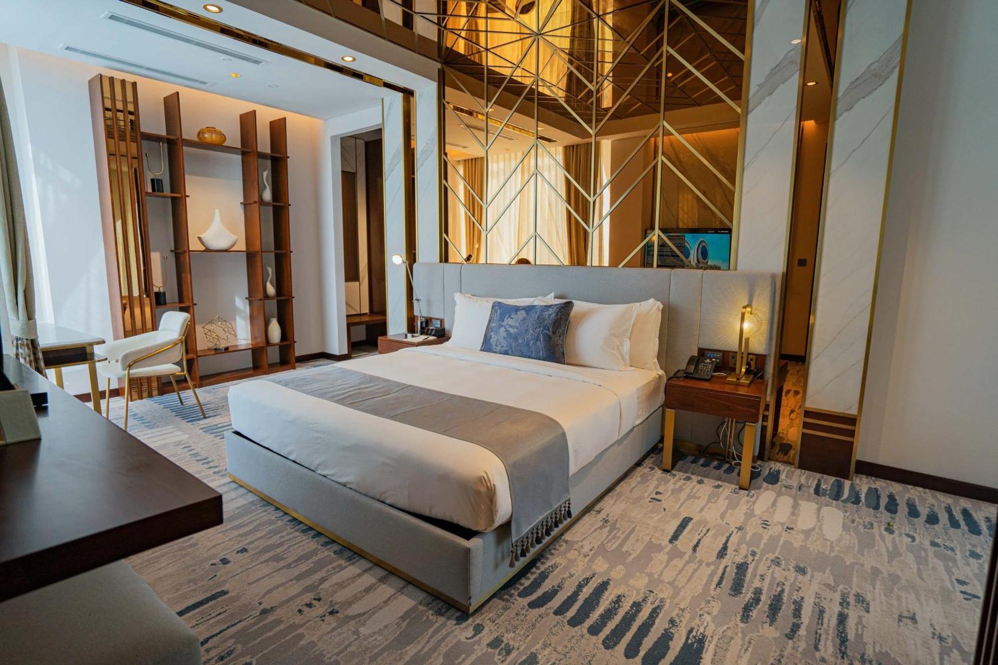 Velero Hotel Doha Lusail Exterior photo A bedroom at the hotel